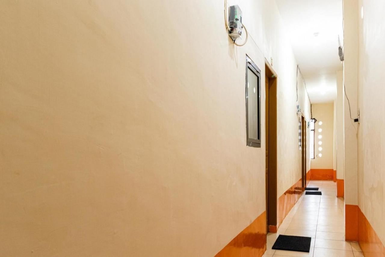 Reddoorz Syariah @ Jalan Setiabudi Medan 3 Exterior foto