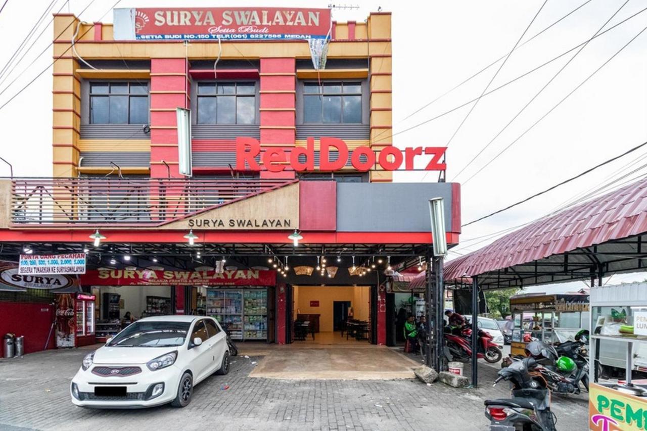 Reddoorz Syariah @ Jalan Setiabudi Medan 3 Exterior foto
